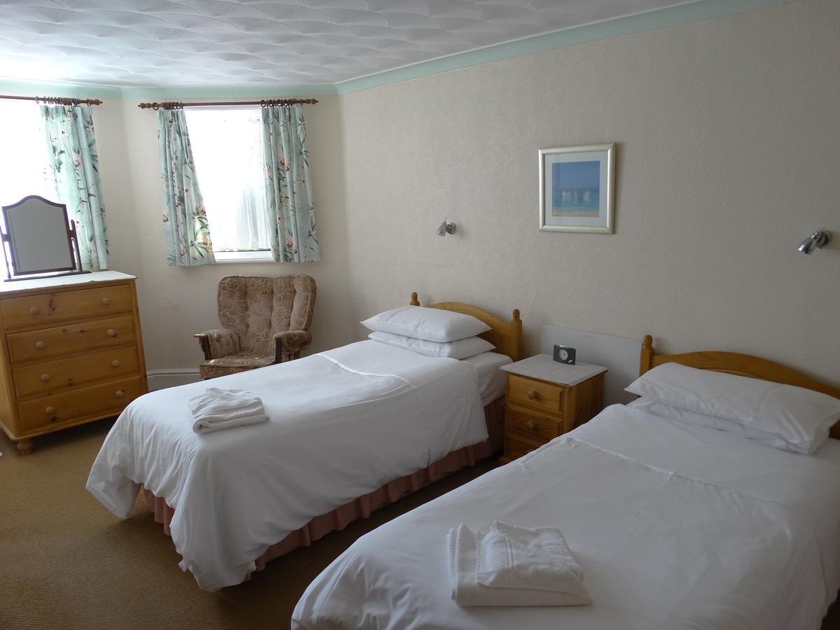 Beachmount Holiday Apartments Rhôs-on-Sea Buitenkant foto